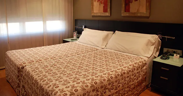Hotel Villa De Barajas Madrid 3*,