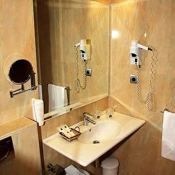 ***  Hotel Villa De Barajas Madrid Spagna