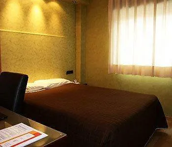 Hotel Villa De Barajas Madrid 3*,  Spagna